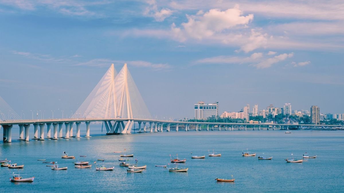 Affortable Trip With force Urbania Pune to Mumbai